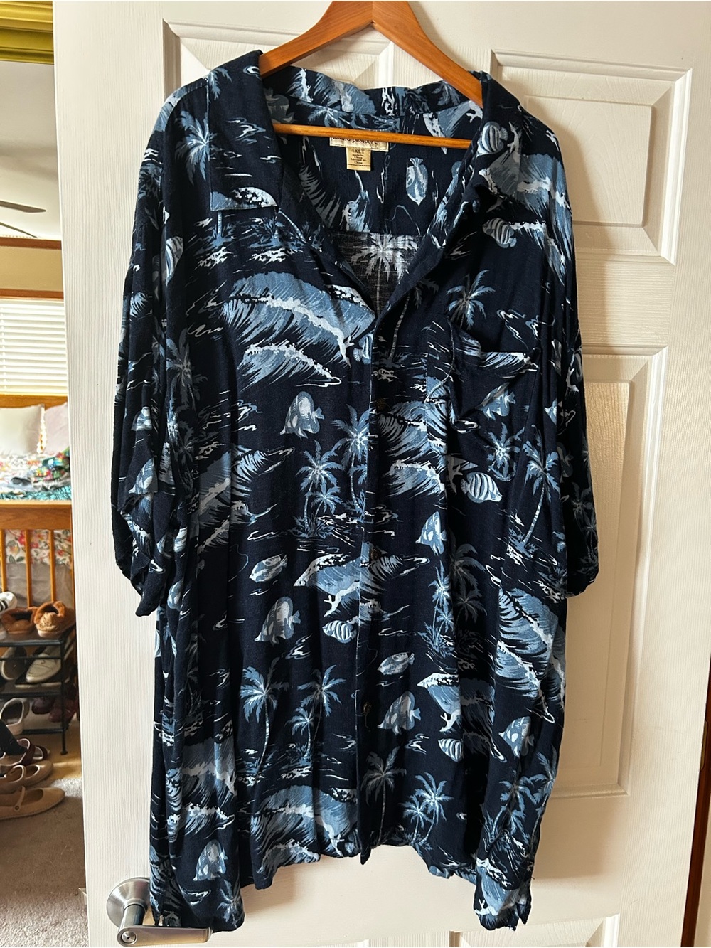 Island Passport DXL Hawaiian Button Down Navy Shirt 4XTL - like new